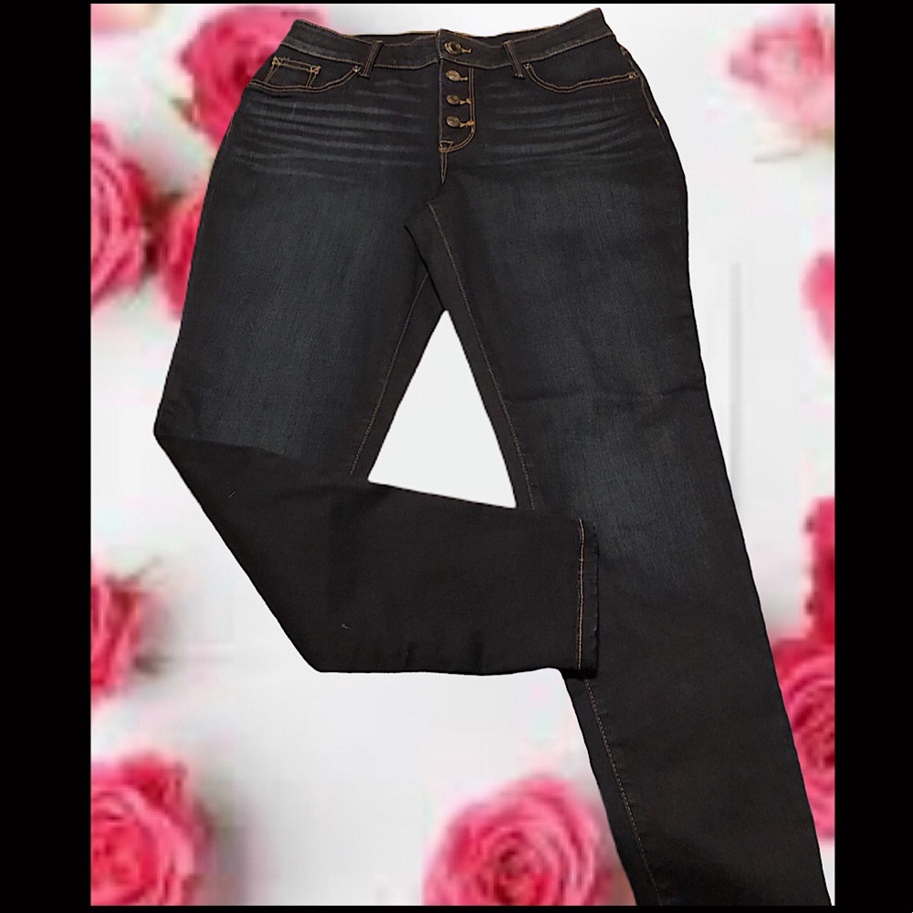 Maurices jeans